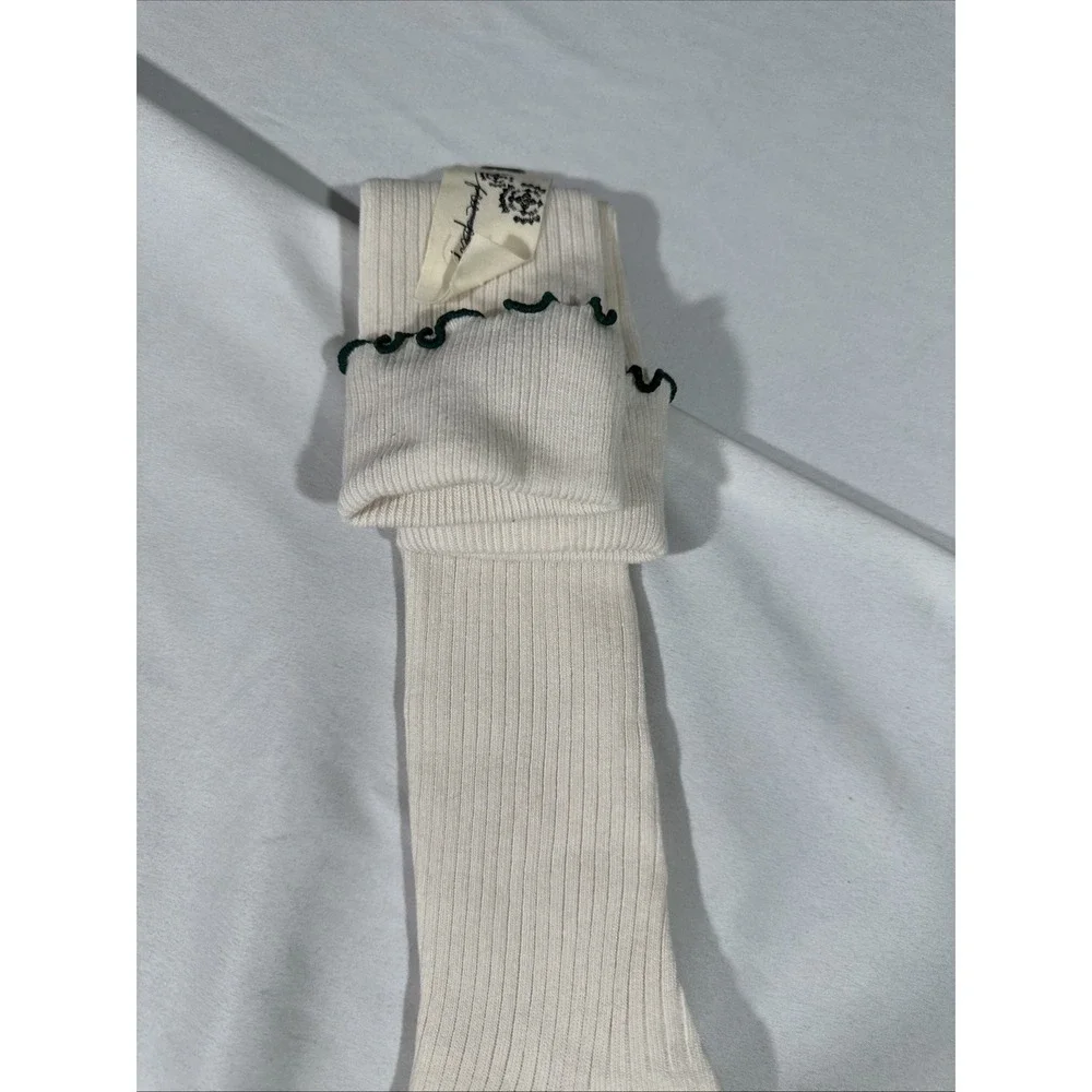 NEW Free People Womens Knee High‎ Ribbed Classic Ruffle Lettuce Trim Socks T2154